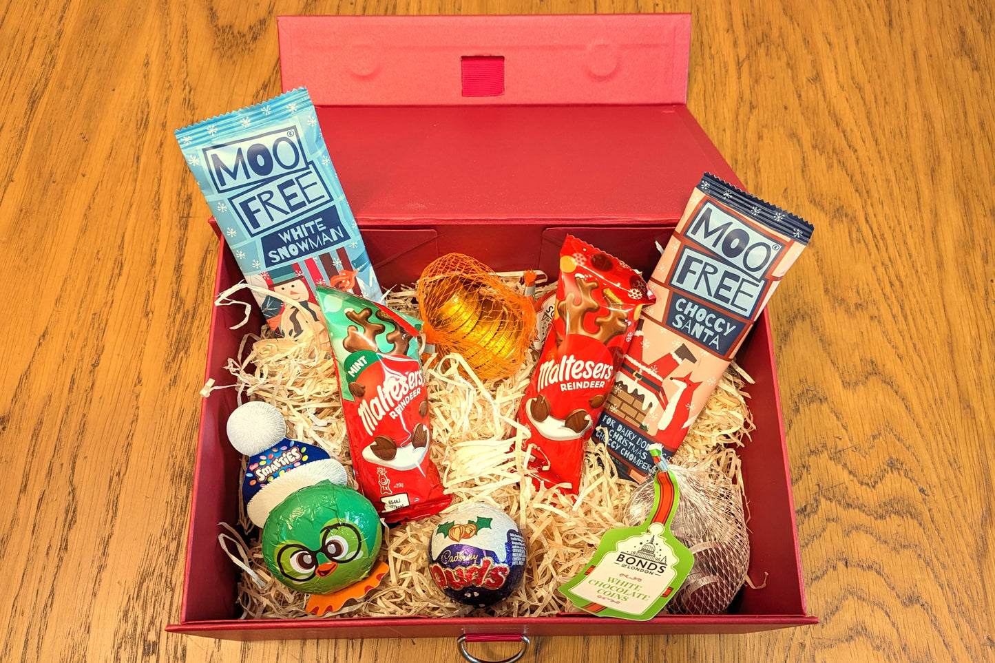 Elf Assembly – 4 or 8 Cracker Puzzle Box